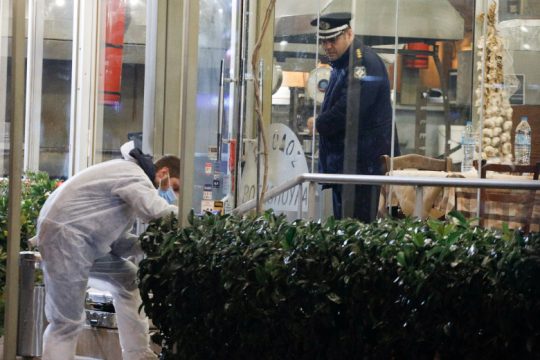 «Μαφιόζικο πόλεμο» πίσω από τις δολοφονίες στη Βάρη βλέπουν σερβικά ΜΜΕ
