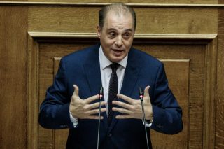 Παραλήρημα Βελόπουλου κατά των δασκάλων στα σχολεία