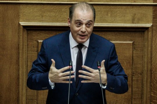 Παραλήρημα Βελόπουλου κατά των δασκάλων στα σχολεία