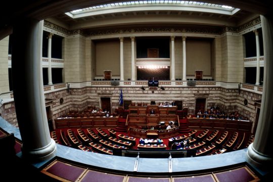 Δωρεές με ευρεία πλειοψηφία