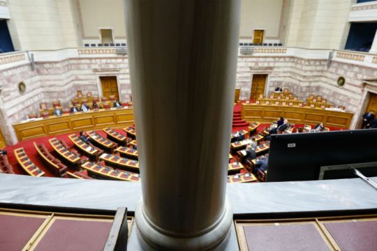 Στο ελληνικό Κοινοβούλιο οι καταγγελίες Κιτσάκου