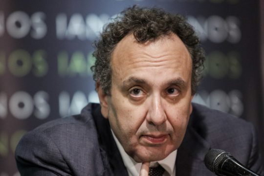 Επιδοτήσεις, διορισμοί και μεράκλωμα με το «Σταυρό του Νότου»