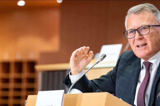 «Κάθε εργαζόμενος αξίζει ένα αξιοπρεπές βιοτικό επίπεδο»