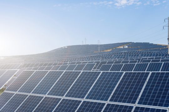 Αντιδράσεις για τα φωτοβολταϊκά της ΔΕΗ σε Αρκαδία και Δυτ. Μακεδονία