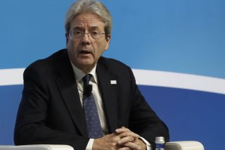 «Αμηχανία» στην Ε.Ε. για τα ελληνικά πλεονάσματα