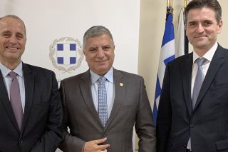 «Χρυσές» αμοιβές και στην ΕΥΔΑΠ