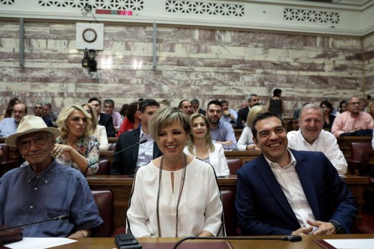 Πρόταση νόμου για αυξήσεις στον κατώτατο μισθό