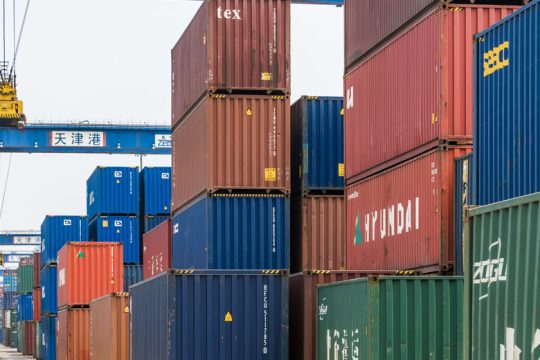 «Κόλλησε» τον ιό και η ναυτιλία