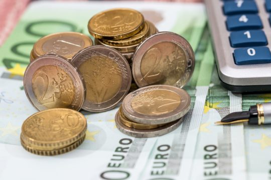 Μυθεύματα νεοφιλελευθερισμού για την οικονομία