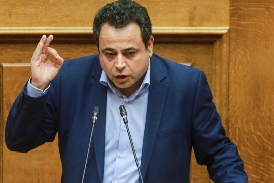 «Δωράκι σε ιδιώτες τα περιφερειακά λιμάνια»