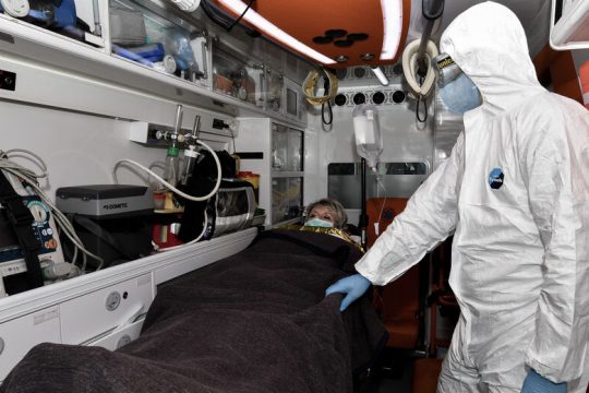 Το Δημόσιο νίπτει τας χείρας του για την Υγεία