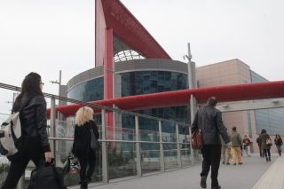 «Καθαρίζει» πολεοδομικά το Mall