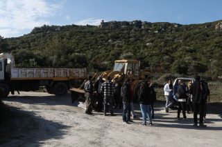 Πυροδοτεί την ένταση η αποστολή των ΜΑΤ στα νησιά