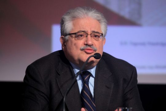 Προκαλεί για το «γκέτο» της Μανωλάδας