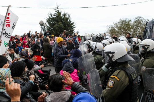 «Φορτωμένο» κατηγορητήριο για 14 πρόσφυγες στη Μόρια