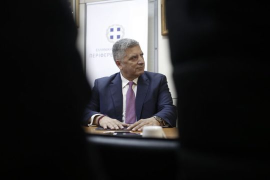 Εφαγε πόρτα ο Πατούλης