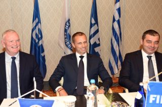 Με ΕΠΟ χθες ο Τσέφεριν, σήμερα στο Μαξίμου