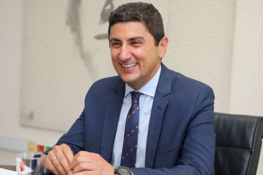 Ο φίλος, ο Λευτεράκης…