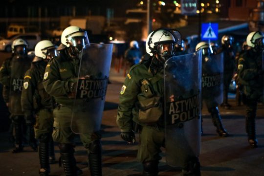 Σπίτια και χωράφια στους πρόσφυγες