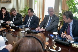 Η «βιαιότητα δεν είναι φυσικά το μοναδικό μέσο του κράτους»…