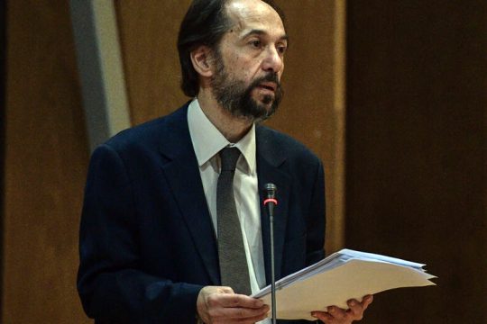 «Προσβολή της αλήθειας και της νοημοσύνης όλων»