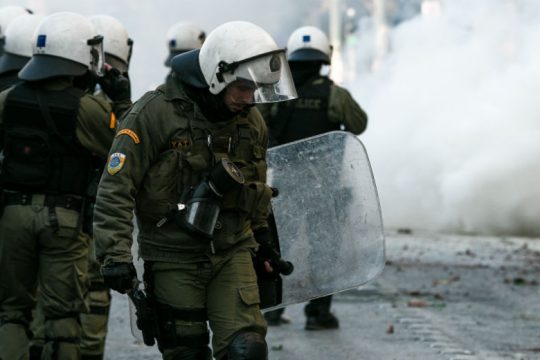 Ένταση και δακρυγόνα στην ΑΣΟΕΕ