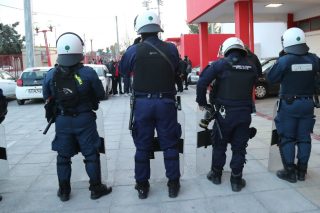 Επεισόδια οπαδών με την αστυνομία στου Ρέντη