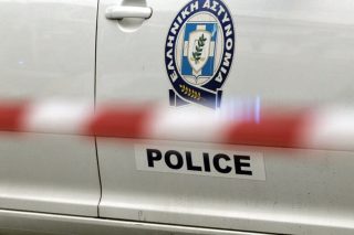 Ράμπο της ΕΛ.ΑΣ. πυροβολεί πολίτη