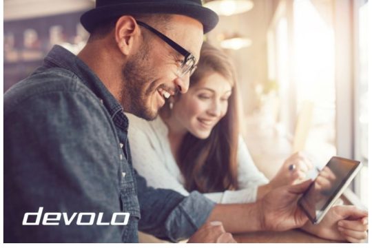 Ερωτευμένοι με το Internet; Η devolo κάνει τη σύνδεσή σας μαγική