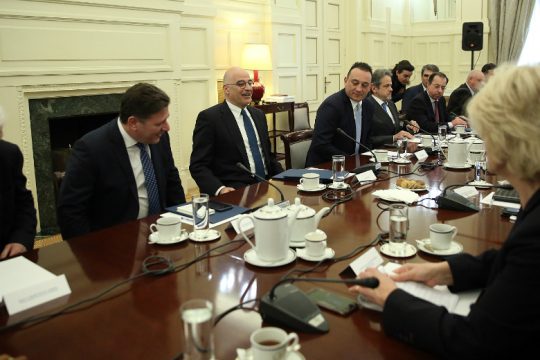 Θετικό κλίμα παρά τις διαφοροποιήσεις στο Συμβούλιο Εξωτερικής Πολιτικής