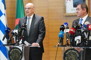 Κοινή γραμμή για Λιβύη από Ελλάδα και Αλγερία