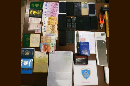 Εξαρθρώθηκε κύκλωμα διακίνησης μεταναστών στην Πάτρα