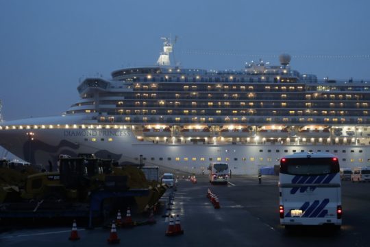 Επιχειρήσεις απεγκλωβισμού από το κρουαζιερόπλοιο Diamond Princess