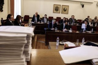 Θεσμικός τραγέλαφος για τα μάτια του Σαμαρά