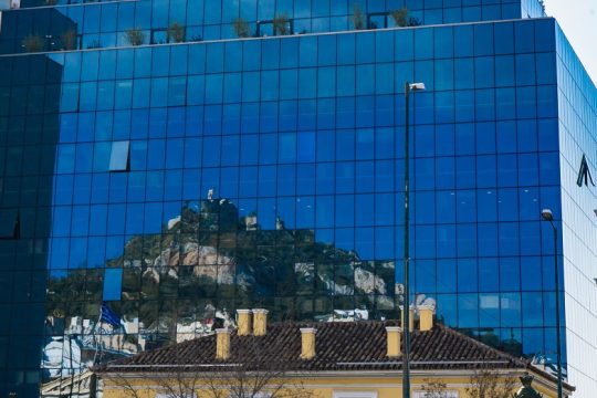 Η Ελλάδα στον καθρέφτη