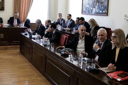 Κόντρα για τον τρόπο εξέτασης των προστατευόμενων μαρτύρων