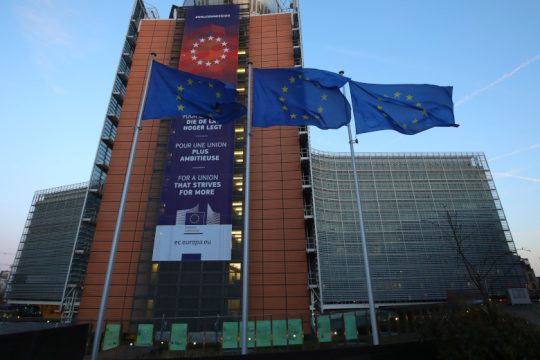 Ευρωπαϊκό ψήφισμα κατά Άσαντ και στο βάθος Πούτιν-Ερντογάν