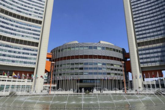 Στη Γενεύη οι εκπρόσωποι των Σαράτζ και Χάφταρ