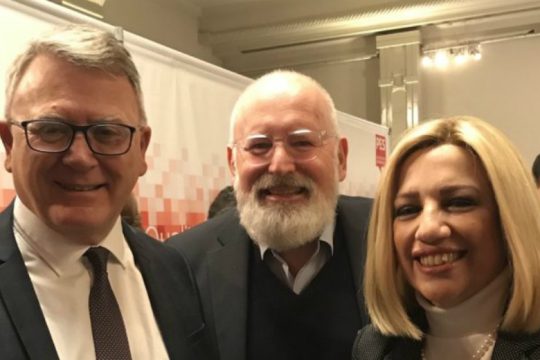 «Ζητώ τη στήριξη των Σοσιαλιστών για να δοθεί τέλος στο δράμα των ελληνικών νησιών»
