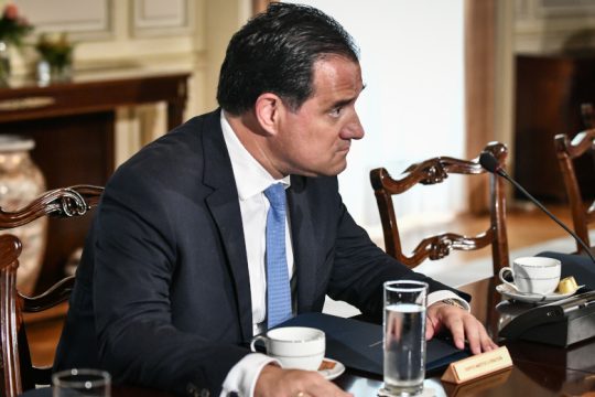 Ο Αδωνις σε ρόλο δημοτικής αρχής!