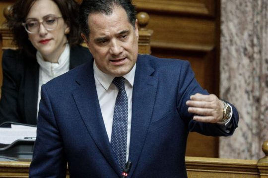 Δικαιολογίες για να μαζέψει τα ασυμμάζευτα