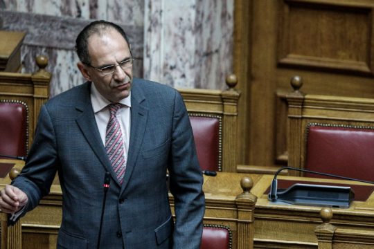 Μια τρύπα στο νερό στην Ελβετία