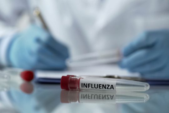 Έφτασαν τους 60 οι νεκροί της γρίπης στην Ελλάδα