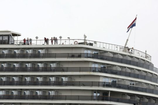 Περισσότερα τα εξιτήρια από τα νέα κρούσματα του κορονοϊού