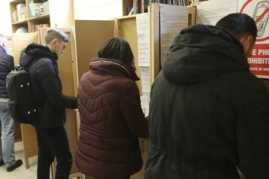 Ιρλανδία: Ισοπαλία δείχνει το exit poll