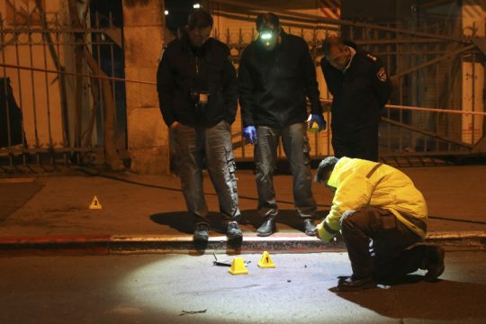 Τρεις νεκροί Παλαιστίνιοι, δώδεκα τραυματίες Ισραηλινοί στη σκιά του αμερικανικού σχεδίου