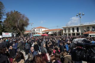 Βία στη βία των ΜΑΤ