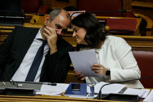 Παγώνουν το εθνικό απολυτήριο και η αξιολόγηση