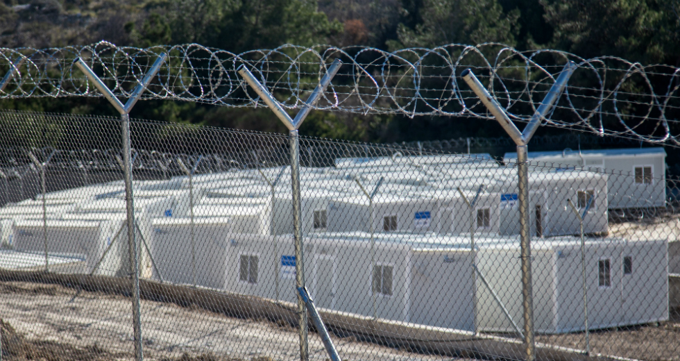 Κυβερνητικό κομφούζιο με τις νέες δομές στα νησιά