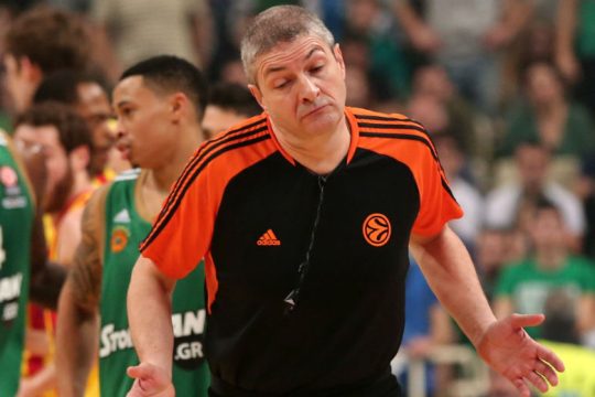 «Ηλίθιοι υπάρχουν παντού»
